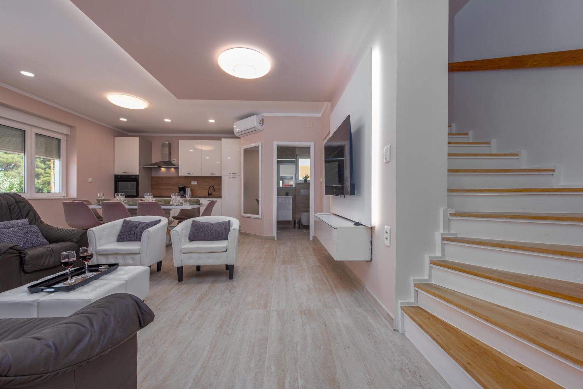 Vila Lungomare With Private Pool Zadar